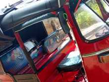 https://riyasewana.com/uploads/bajaj-three-wheel-2006-67192512582.jpg