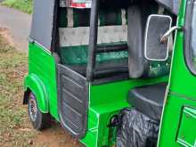 https://riyasewana.com/uploads/bajaj-three-wheel-2010-2615102412164.jpg