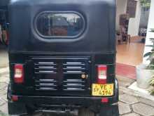 https://riyasewana.com/uploads/bajaj-three-wheel-2010-276394012542.jpg
