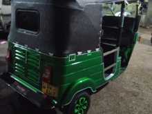 https://riyasewana.com/uploads/bajaj-three-wheel-2010-3116431112604.jpg