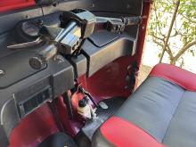 https://riyasewana.com/uploads/bajaj-three-wheel-2011362917705.jpg
