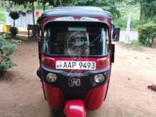 https://riyasewana.com/uploads/bajaj-three-wheel-2014-81944211253294.jpg