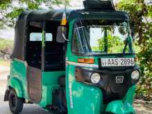 https://riyasewana.com/uploads/bajaj-three-wheel-2015-1618415312082.jpg