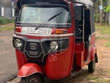 https://riyasewana.com/uploads/bajaj-three-wheel-2015-191028261285319.jpg