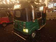 https://riyasewana.com/uploads/bajaj-three-wheel-2015-198064512342.jpg