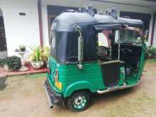 https://riyasewana.com/uploads/bajaj-three-wheel-2015-259222112382.jpg