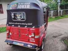 https://riyasewana.com/uploads/bajaj-three-wheel-208132122823.jpg