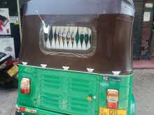 https://riyasewana.com/uploads/bajaj-three-wheel-211521544382.jpg