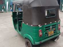 https://riyasewana.com/uploads/bajaj-three-wheel-2160151464.jpg