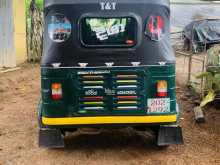 https://riyasewana.com/uploads/bajaj-three-wheel-2211111722772.jpg