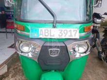 https://riyasewana.com/uploads/bajaj-three-wheel-22135144447150.jpg