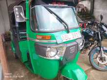 https://riyasewana.com/uploads/bajaj-three-wheel-221351444473.jpg