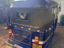 https://riyasewana.com/uploads/bajaj-three-wheel-2310263524611.jpg