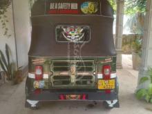 https://riyasewana.com/uploads/bajaj-three-wheel-23132312456223.jpg