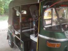 https://riyasewana.com/uploads/bajaj-three-wheel-23132312479340.jpg