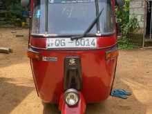 https://riyasewana.com/uploads/bajaj-three-wheel-231334022753.jpg