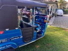 https://riyasewana.com/uploads/bajaj-three-wheel-231629536835.jpg