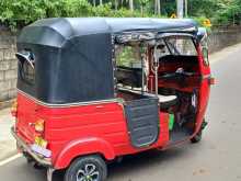 https://riyasewana.com/uploads/bajaj-three-wheel-23193518682.jpg