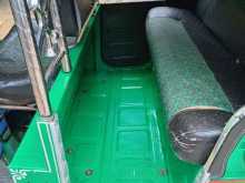 https://riyasewana.com/uploads/bajaj-three-wheel-251611124702.jpg