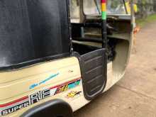 https://riyasewana.com/uploads/bajaj-three-wheel-251614504303.jpg