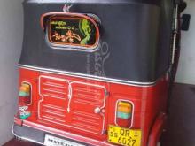 https://riyasewana.com/uploads/bajaj-three-wheel-2695857414242.jpg