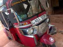 https://riyasewana.com/uploads/bajaj-three-wheel-2724124783.jpg