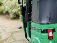 https://riyasewana.com/uploads/bajaj-three-wheel-2810564422952.jpg