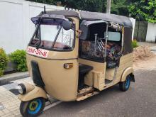 https://riyasewana.com/uploads/bajaj-three-wheel-291857596715.jpg
