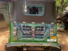 https://riyasewana.com/uploads/bajaj-three-wheel-301216584123.jpg