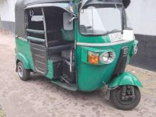 https://riyasewana.com/uploads/bajaj-three-wheel-301831306744.jpg