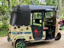 https://riyasewana.com/uploads/bajaj-three-wheel-303260522933.jpg