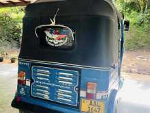 https://riyasewana.com/uploads/bajaj-three-wheel-309085622212.jpg