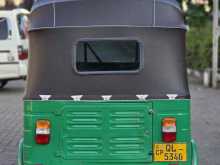 https://riyasewana.com/uploads/bajaj-three-wheel-311522922953.jpg