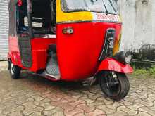 https://riyasewana.com/uploads/bajaj-three-wheel-312315374232.jpg