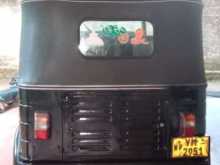 https://riyasewana.com/uploads/bajaj-three-wheel-31326234283.jpg