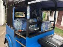 https://riyasewana.com/uploads/bajaj-three-wheel-313461222453.jpg