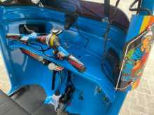 https://riyasewana.com/uploads/bajaj-three-wheel-31507284363.jpg