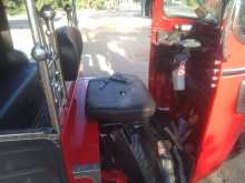 https://riyasewana.com/uploads/bajaj-three-wheel-42103574922.jpg