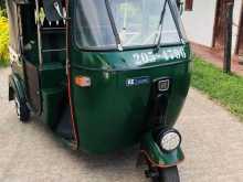 https://riyasewana.com/uploads/bajaj-three-wheel-48071622783.jpg