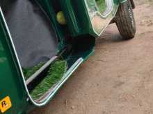 https://riyasewana.com/uploads/bajaj-three-wheel-5950184783.jpg