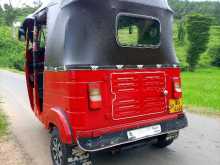 https://riyasewana.com/uploads/bajaj-three-wheel-61410024472.jpg