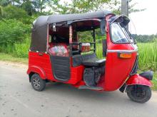 https://riyasewana.com/uploads/bajaj-three-wheel-61410436586.jpg