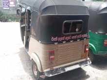 https://riyasewana.com/uploads/bajaj-three-wheel-615541722702.jpg