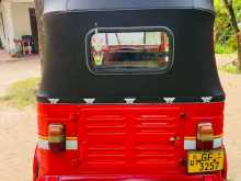 https://riyasewana.com/uploads/bajaj-three-wheel-62242114022.jpg
