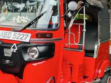 https://riyasewana.com/uploads/bajaj-three-wheel-710020322592.jpg