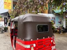 https://riyasewana.com/uploads/bajaj-three-wheel-815145317126.jpg