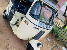 https://riyasewana.com/uploads/bajaj-three-wheel-914073022032.jpg