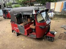 https://riyasewana.com/uploads/bajaj-three-wheeler-128552624243.jpg
