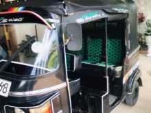 https://riyasewana.com/uploads/bajaj-three-wheeler-1814222943.jpg