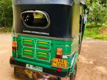 https://riyasewana.com/uploads/bajaj-three-wheeler-19172008895.jpg